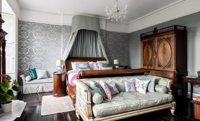 Berrington Davies Suite